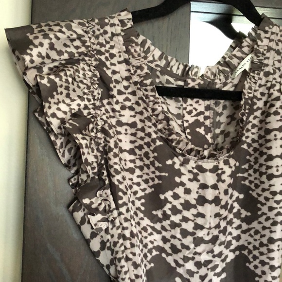 Flutter Sleeve Snake Print Blouse - Picture 4 of 5